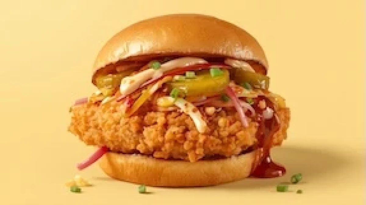 Vegan BBQ Chick'n Bun